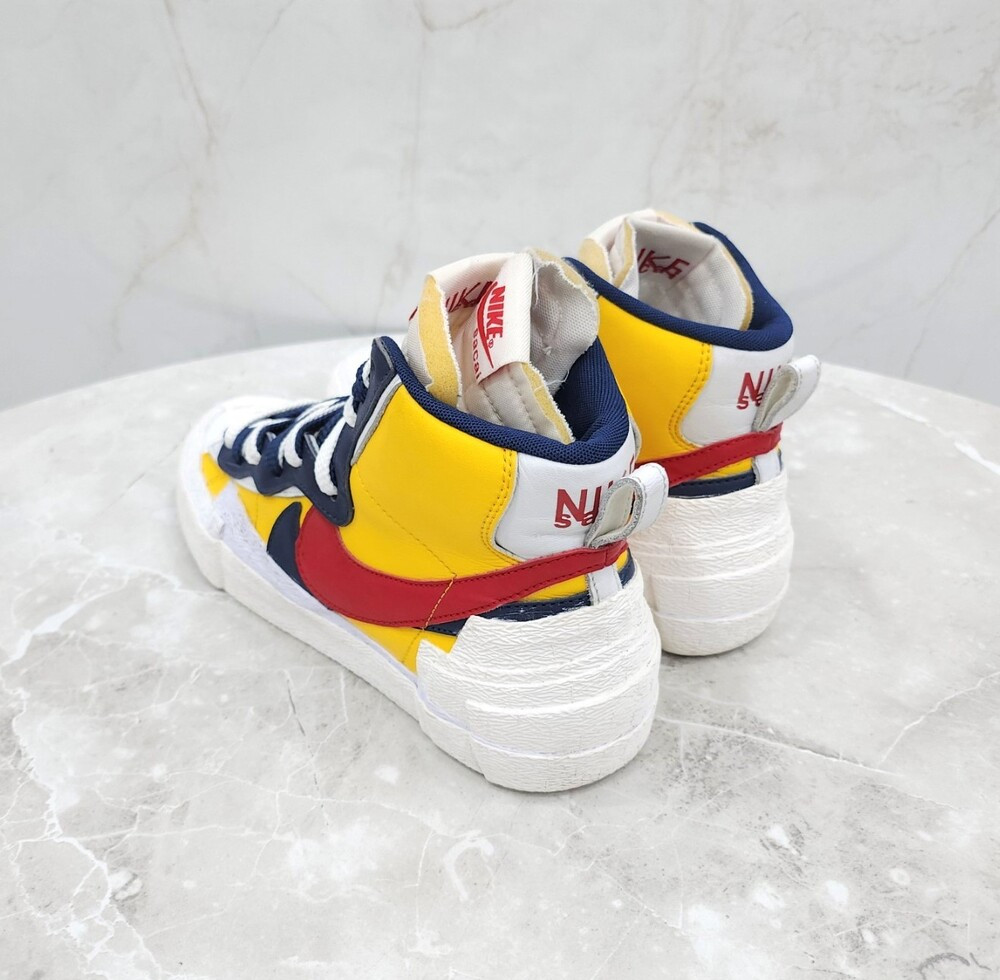 [럭스유] 250 / 나이키 X 사카이 블레이저 미드 스니커즈