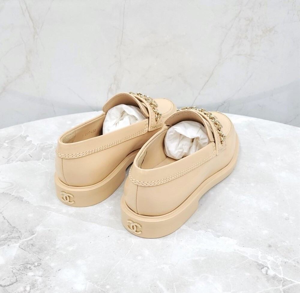 [럭스유] (새상품) 35.5 / 샤넬 이니셜 페이던트 체인 로퍼