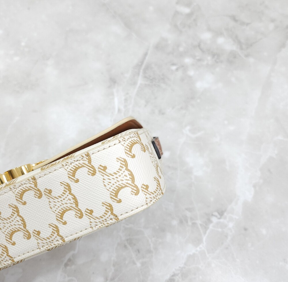 [럭스유] 셀린느 클로드 트리옹프 캔버스 카프스킨 숄더백 194142CUZ.01BC