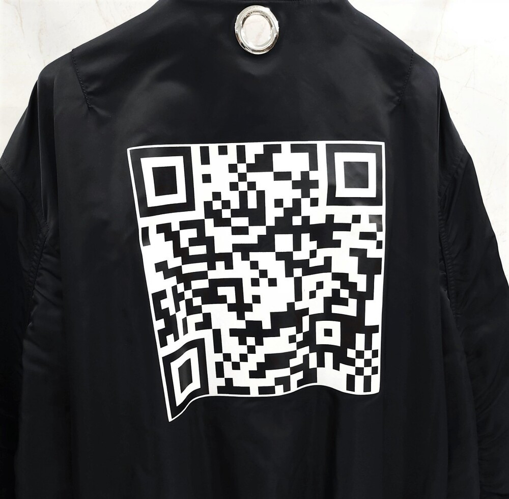 [럭스유] M / 베트멍 X 알파인더스트리 리버서블 QR코드 항공점퍼