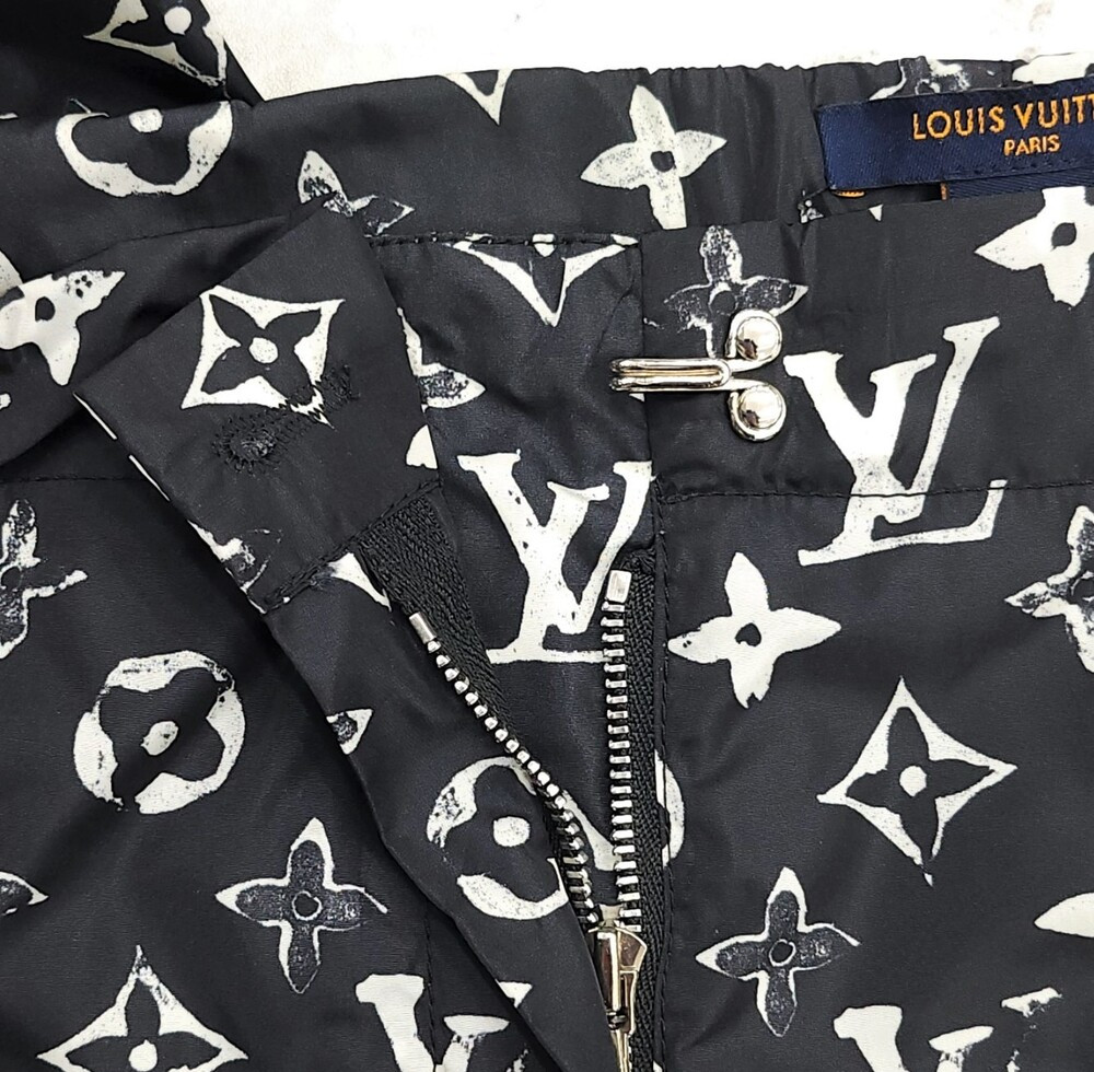 [럭스유] 36 / 루이비통 모노그램 나일론 팬츠 1A5O1L