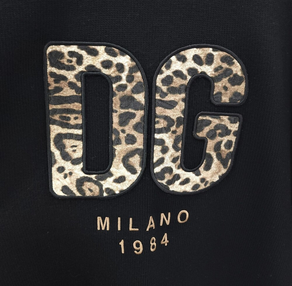 [럭스유] 52 / 돌체앤가바나 로고 울 스웨터 니트