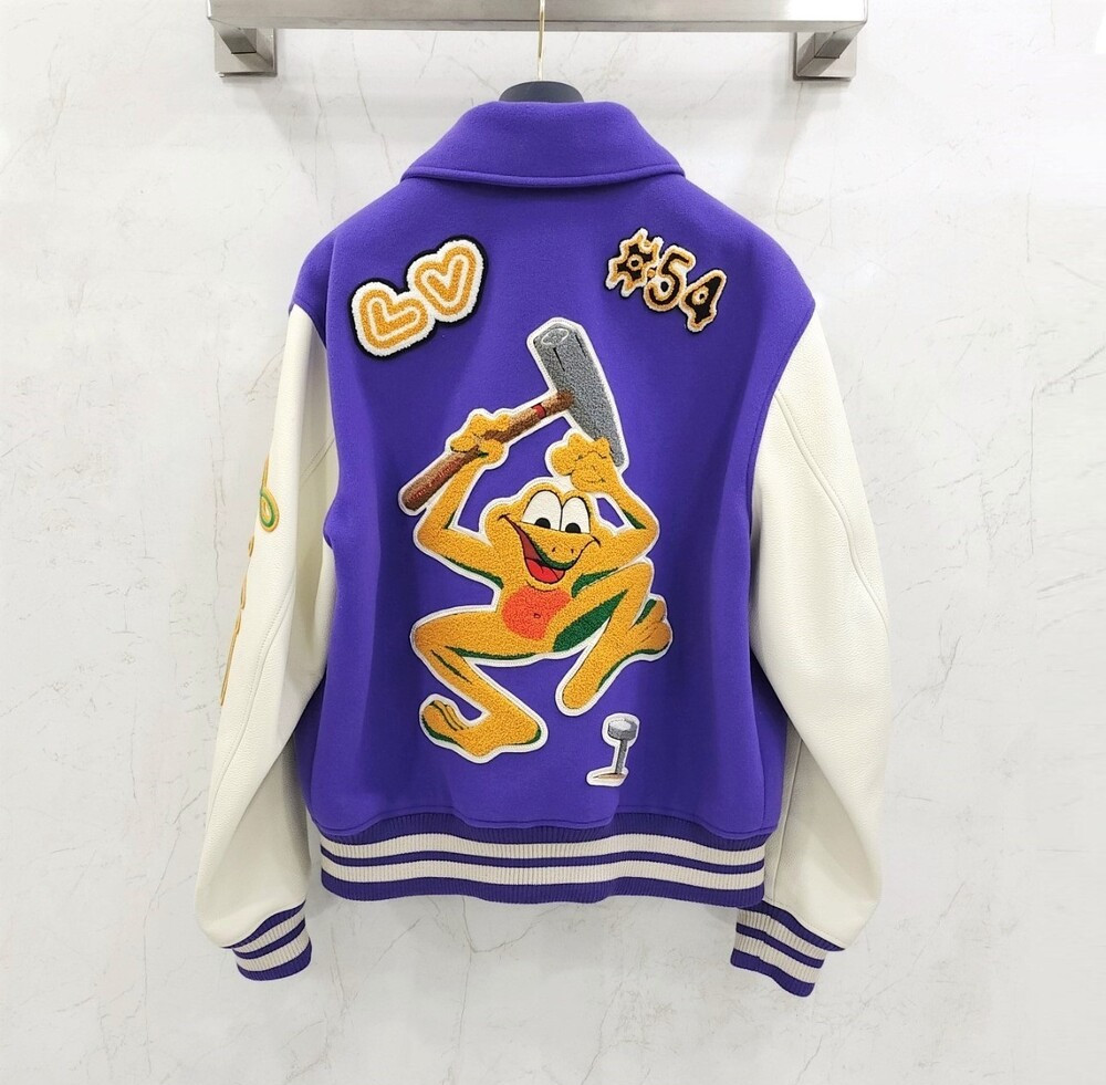 [럭스유] 52 / 루이비통 멀티 크레스트 레더 바시티 자켓