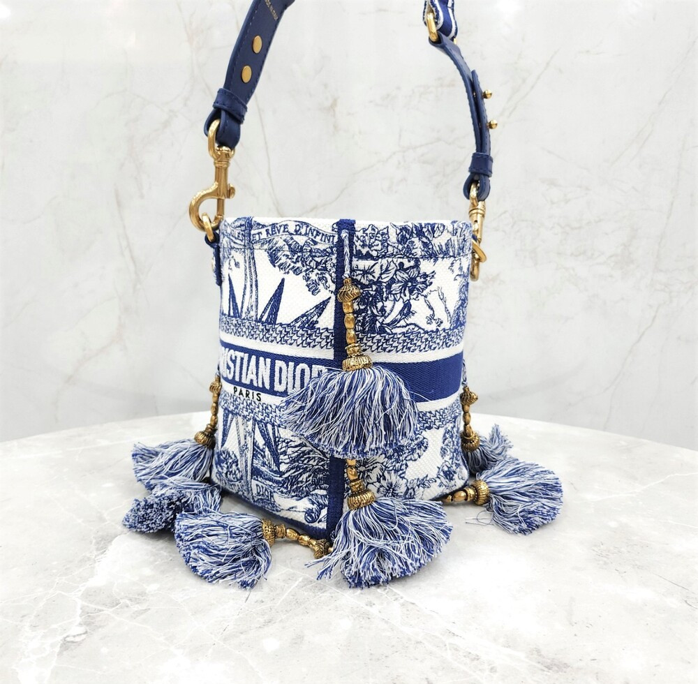 [럭스유] 디올 D 버블 버킷백 스몰 M1317CRVX