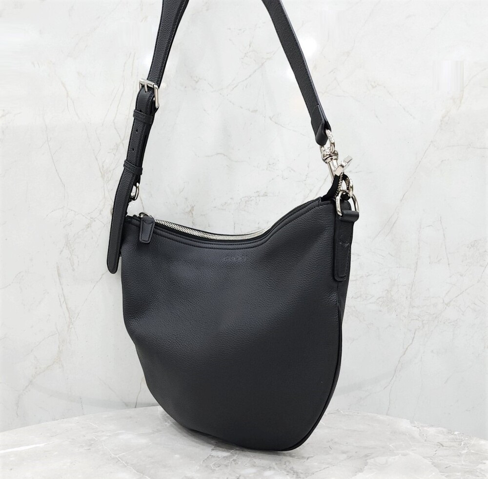 [럭스유] (새상품) 구찌 B 스몰 레더 숄더백 블랙 801887