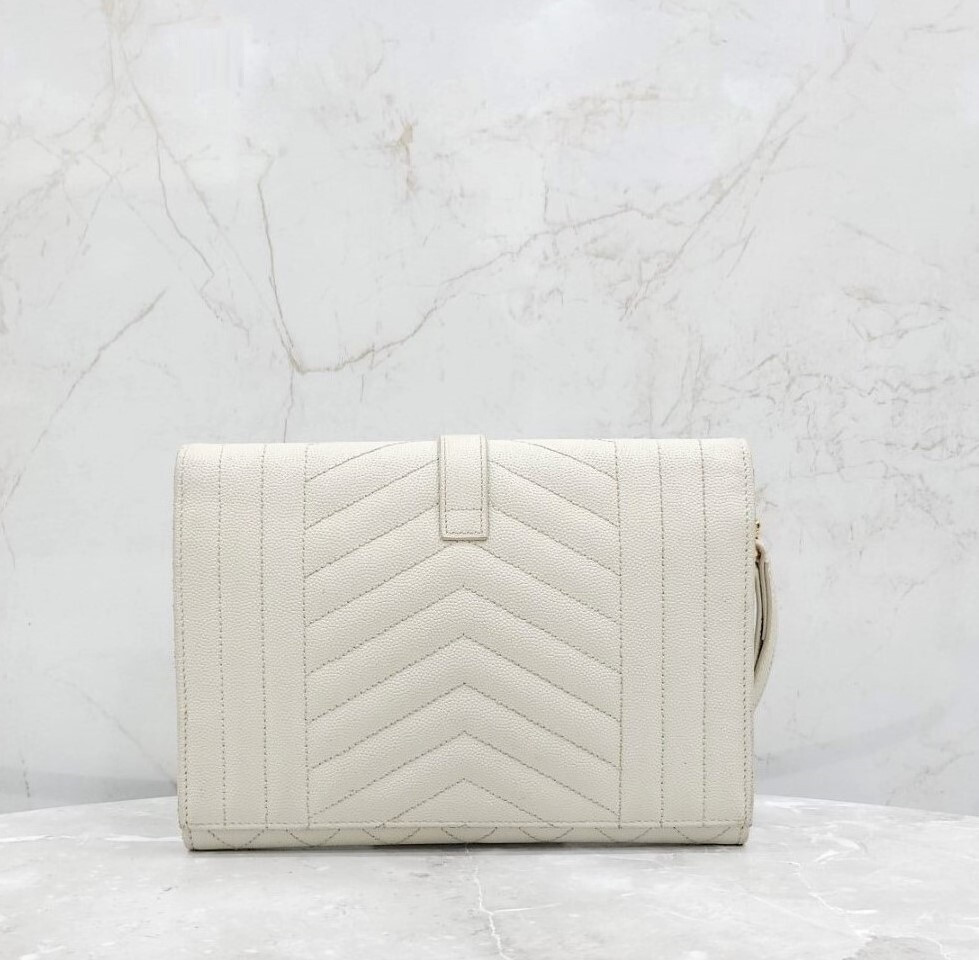 [럭스유] 생로랑 모노그램 엔벨로프 스트랩 클러치 651030