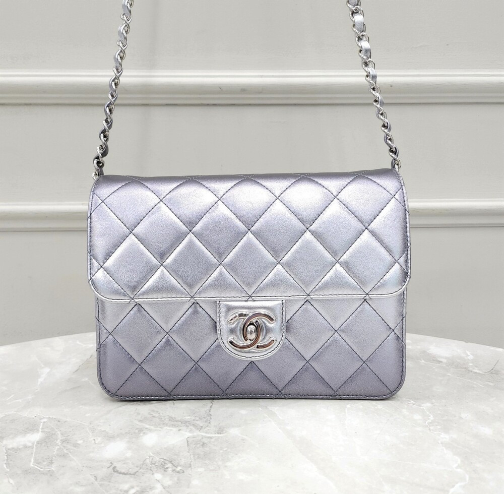 [럭스유] 샤넬 22C 크루즈 컬렉션 플랩백 신형내장칩