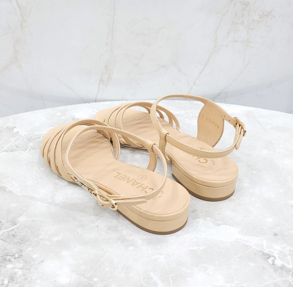 [럭스유] (새상품) 36.5 / 샤넬 CC로고 레더 샌들