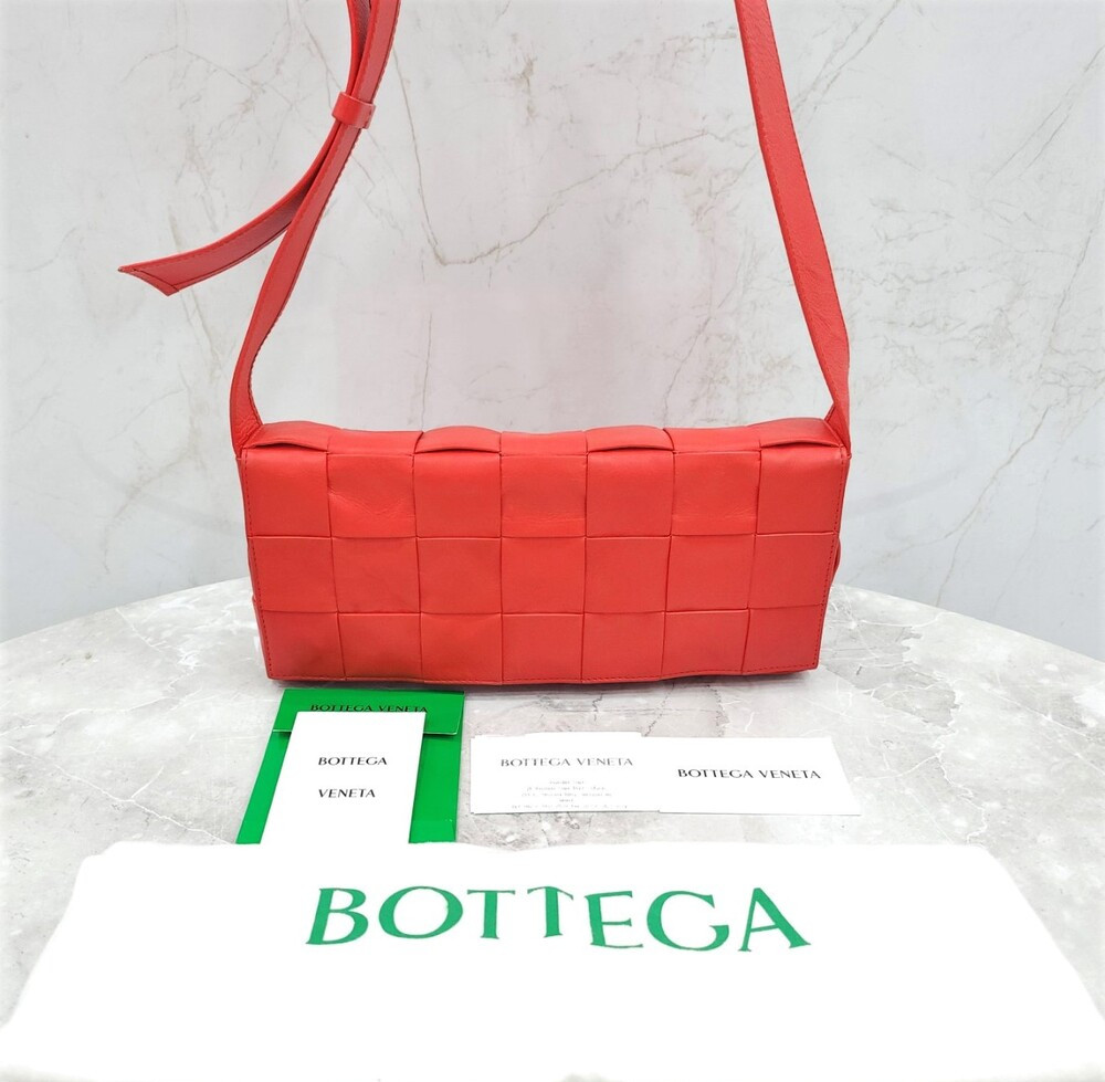 [럭스유] 보테가베네타 레드 인트레치아토 위빙 스트레치 카세트백