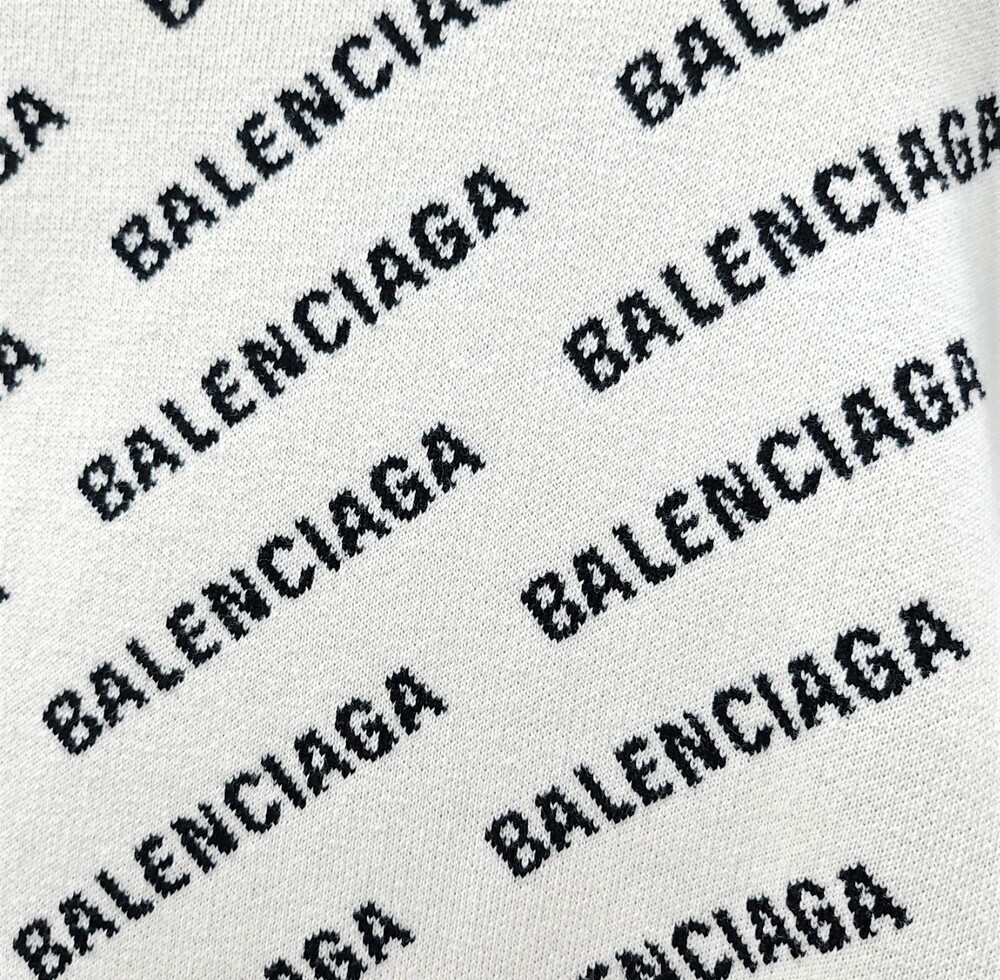 [럭스유] M / 발렌시아가 멀티로고 올오버 라운드 니트 702952