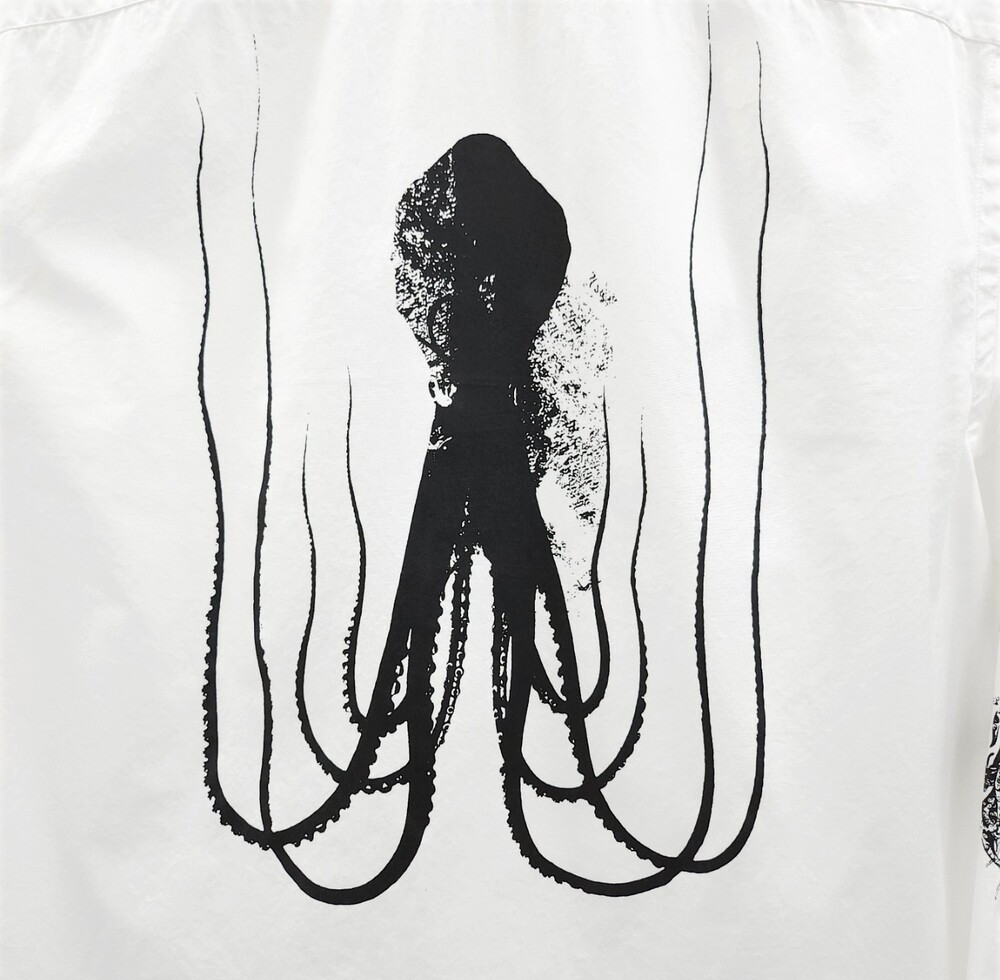 [럭스유] 38 / 프라다 삼각로고 프린팅 화이트 코튼 셔츠 UCN425