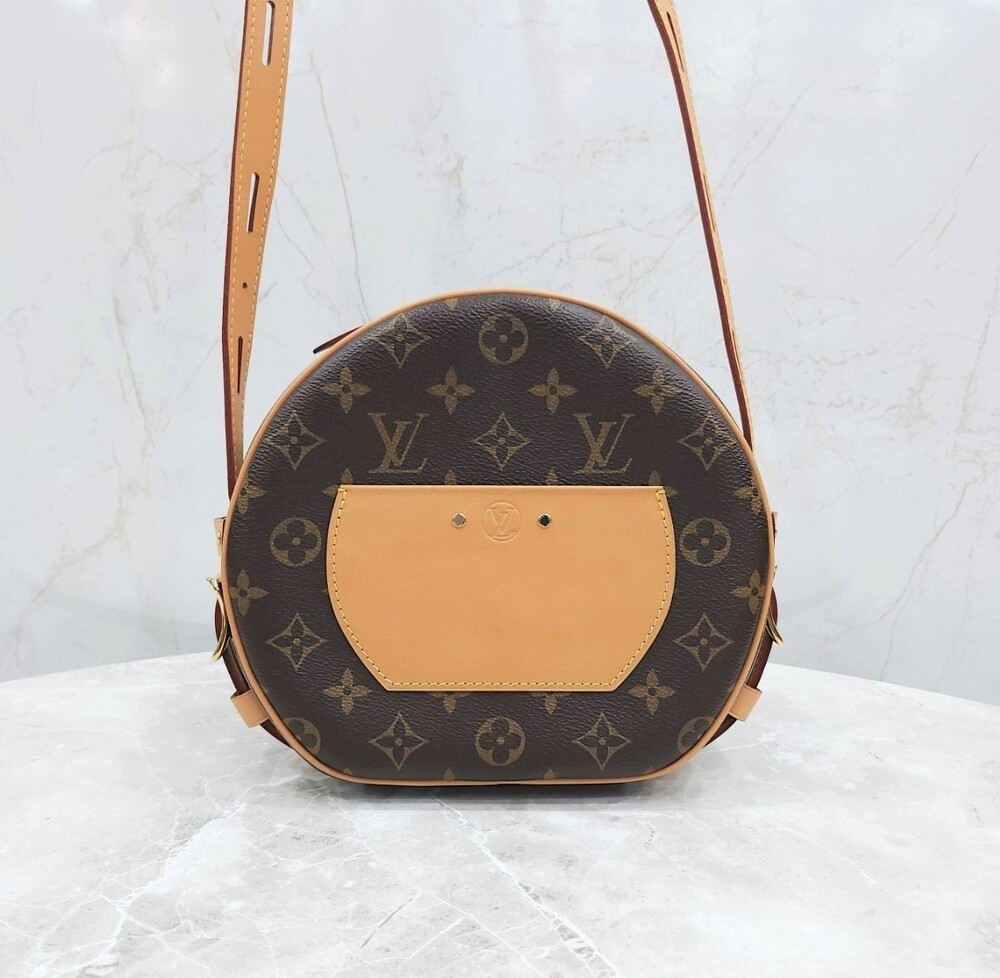 [럭스유] 루이비통 부아뜨샤포 수플 모노그램 크로스백 M45647