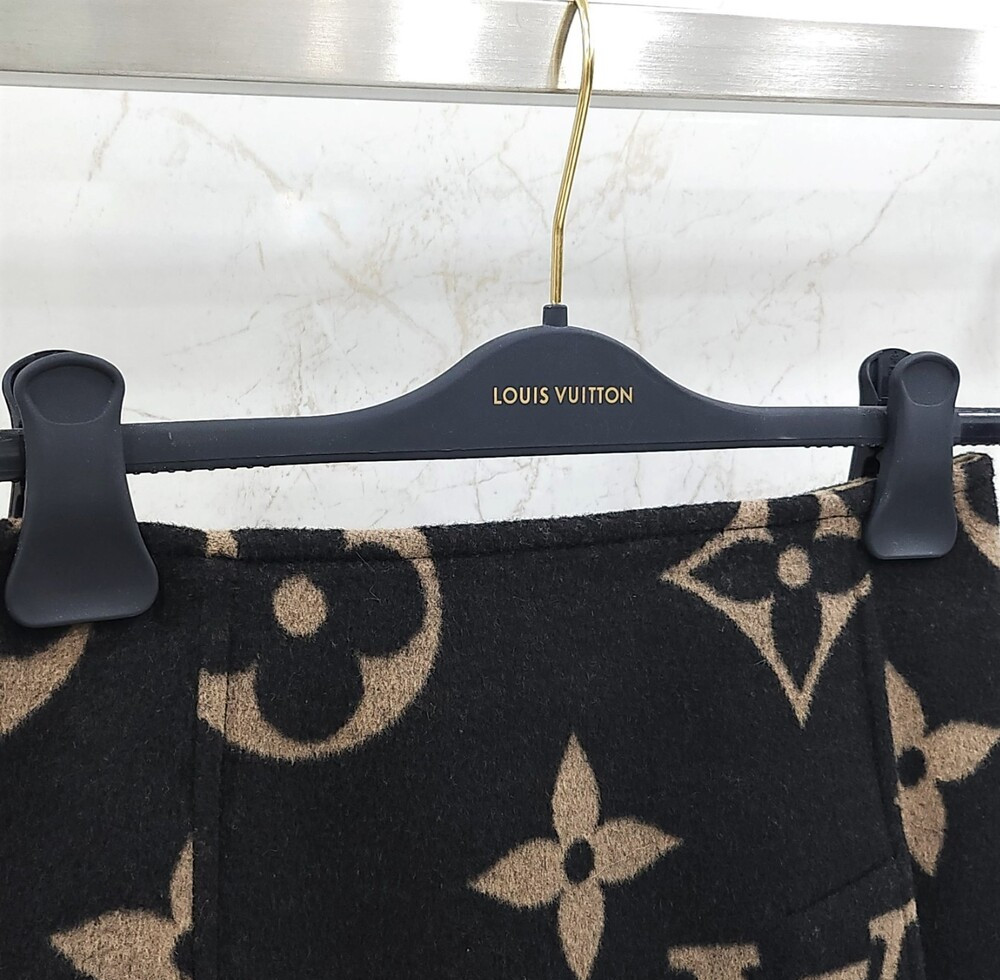 [럭스유] 34 / 루이비통 한정판 모노그램 스커트