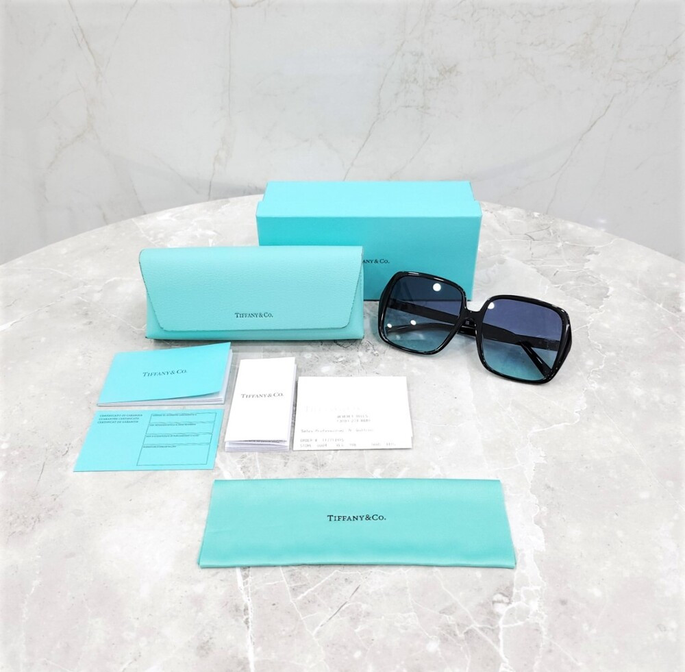 [럭스유] (새상품) 티파니앤코 스퀘어 그라디언트 T 선글라스 0TF4211D