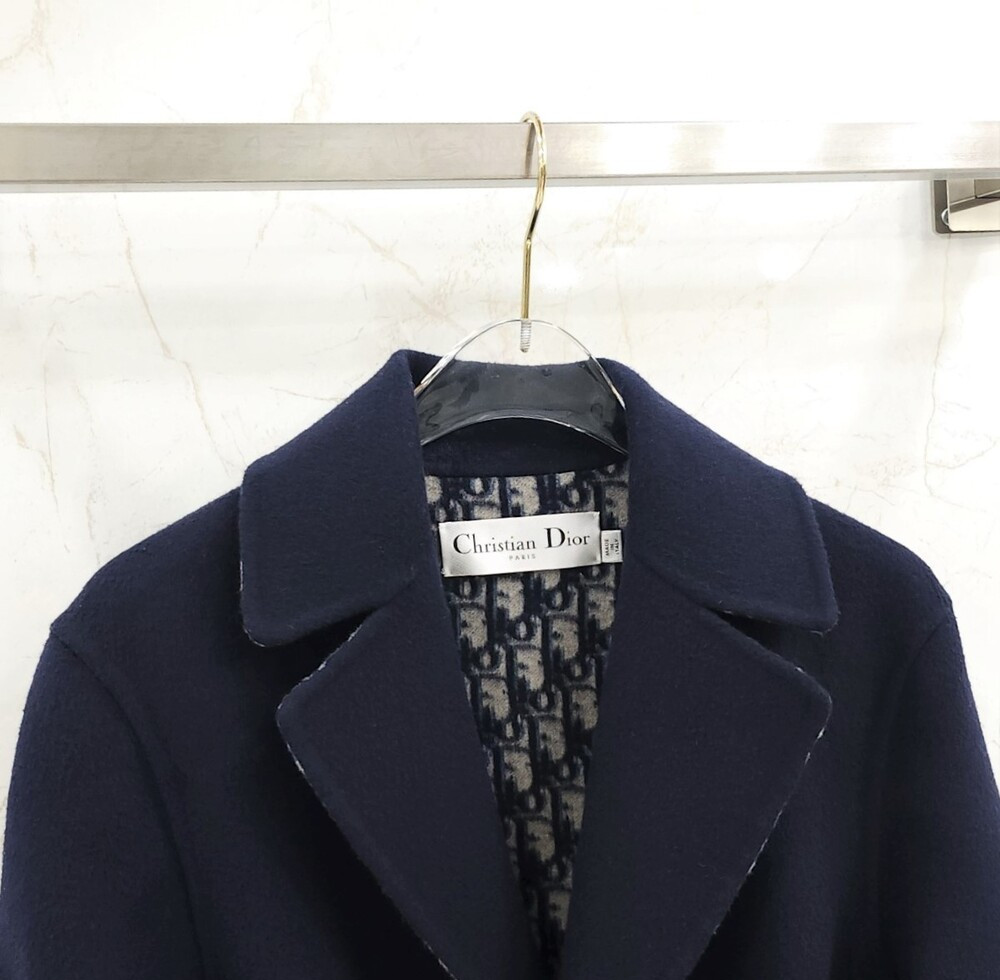 [럭스유] 36 / 디올 버진 울 오블리크 벨트 코트 110M36A1375