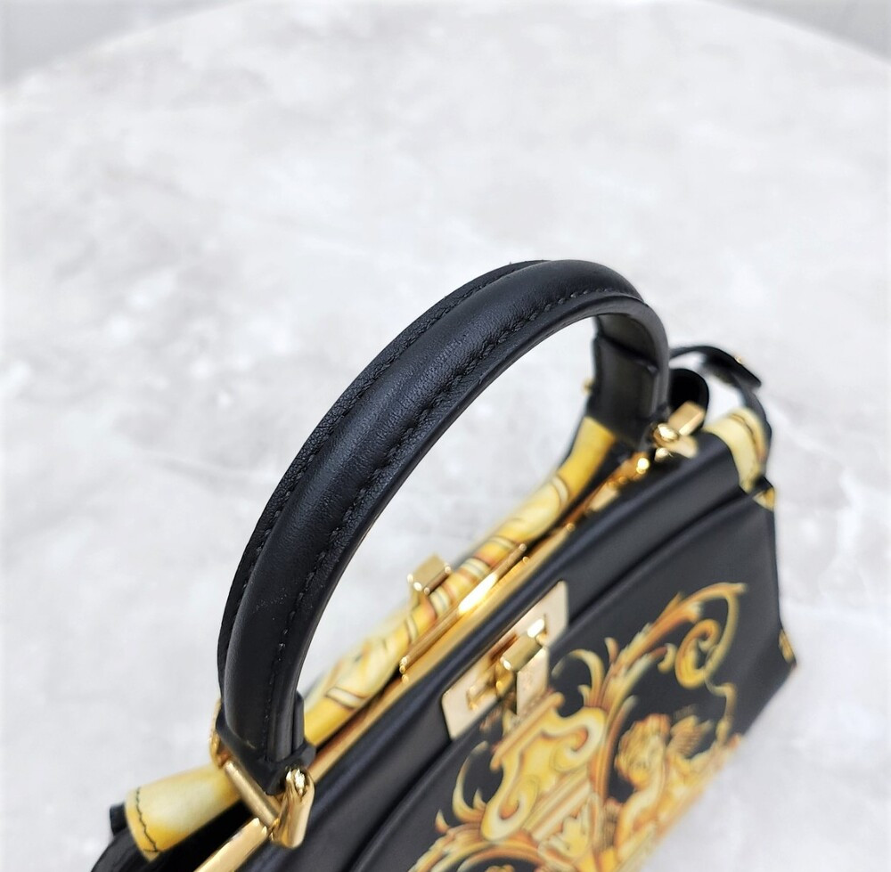 [럭스유] 펜디 X 베르사체 FF 펜다체 피카부 토트 숄더백 8BN321