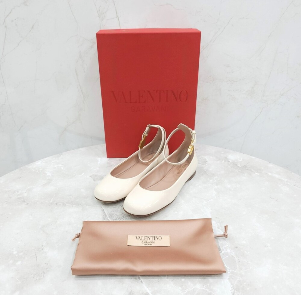 [럭스유] (새상품) 36 / 발렌티노 가라바니 에나멜 플랫 슈즈