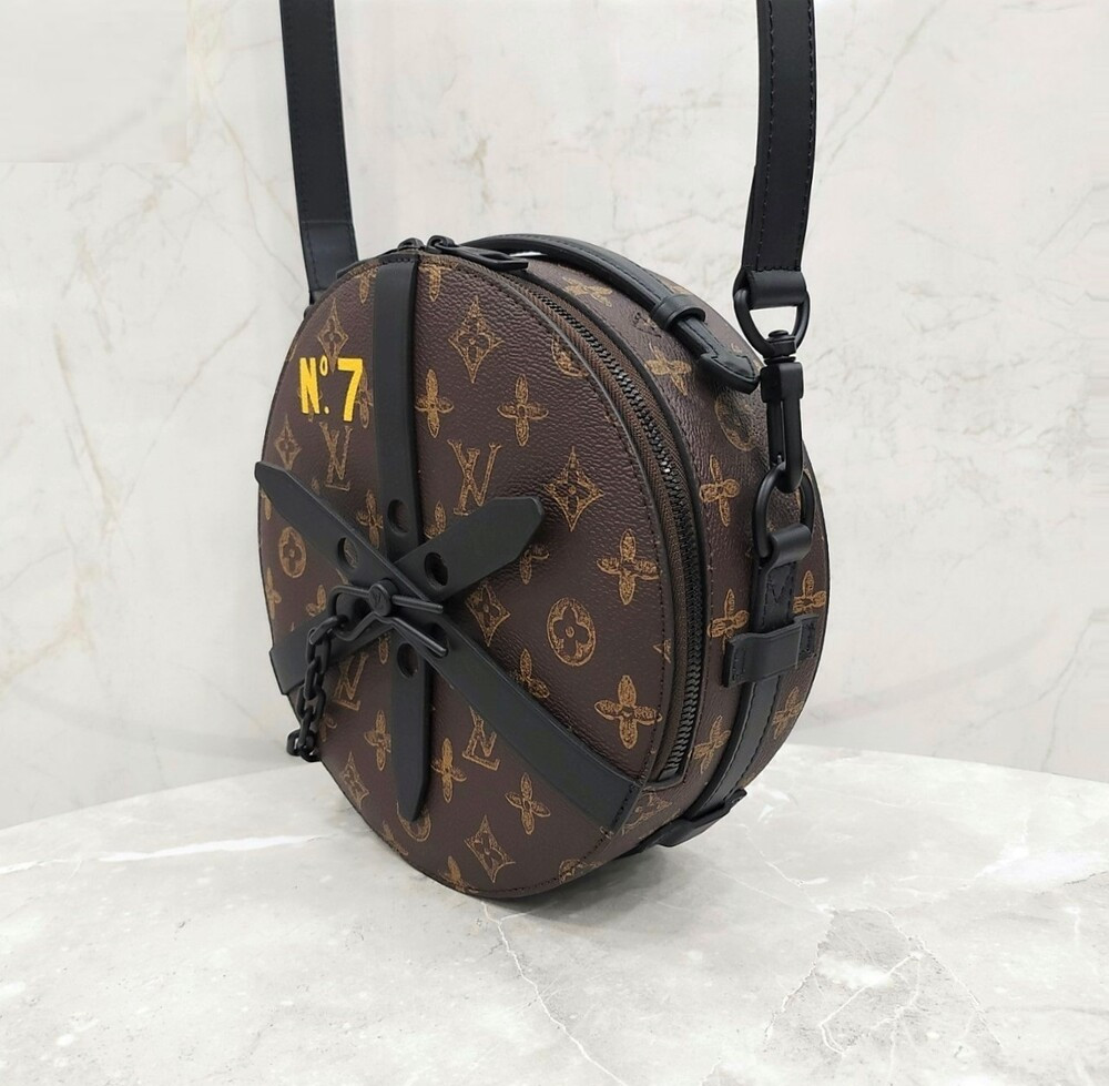 [럭스유] (새상품) 루이비통 한정판 No7 모노그램 휠박스 크로스백