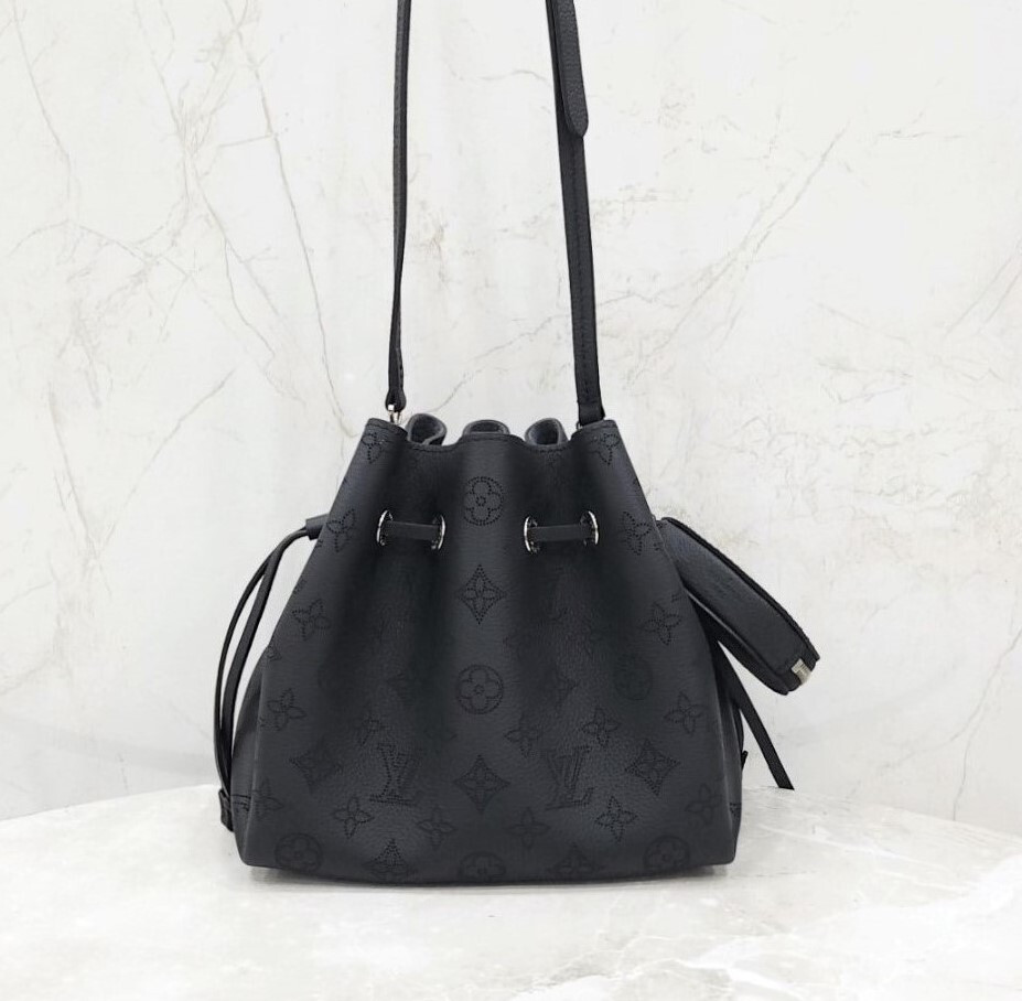 [럭스유] (새상품) 루이비통 모노그램 벨라 버킷 숄더백 M57070