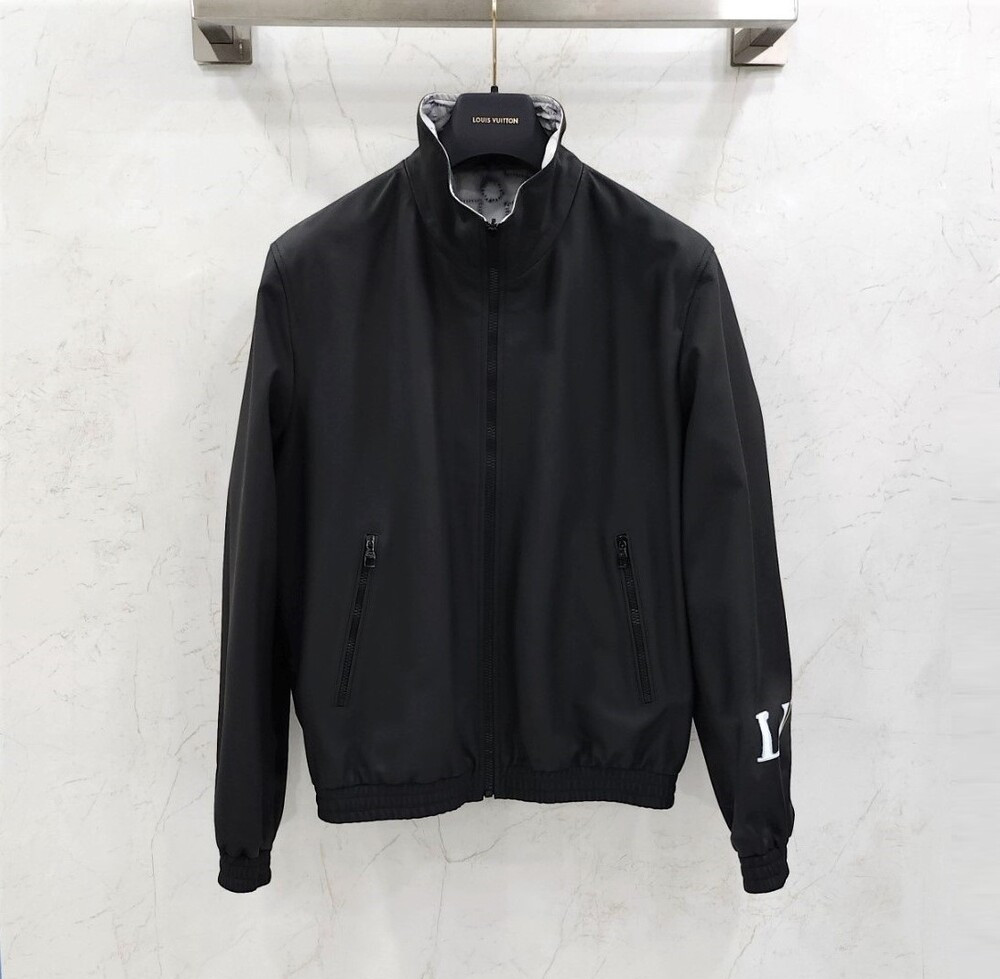 [럭스유] 50 / 루이비통 모노그램 시보리 리버서블 믹스 레더 블루종 자켓