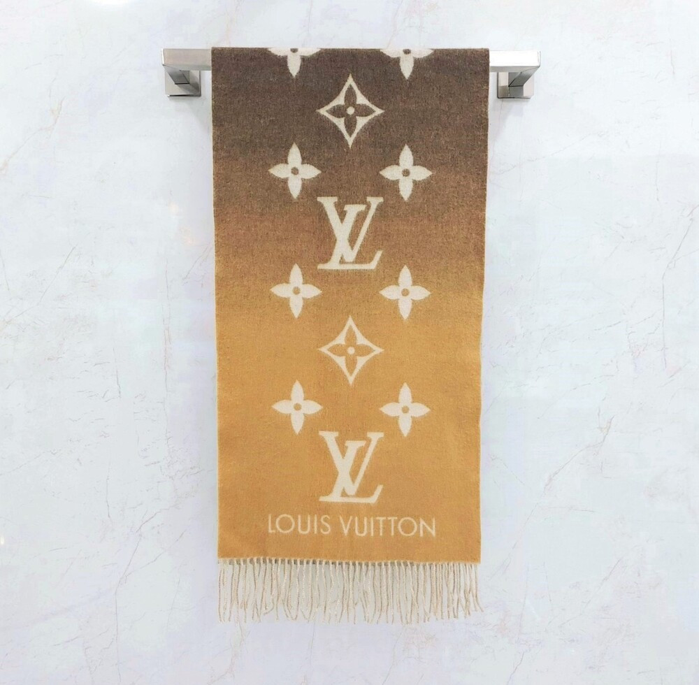 [럭스유] 루이비통 레이캬비크 모노그램 캐시미어 머플러 A73675