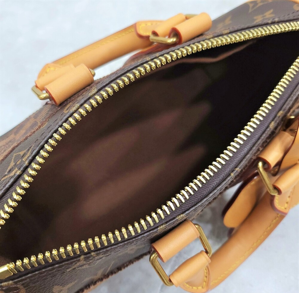 [루이비통] (새상품) 루이비통 다미에 키폴 반둘리에 25 시티백 M15428