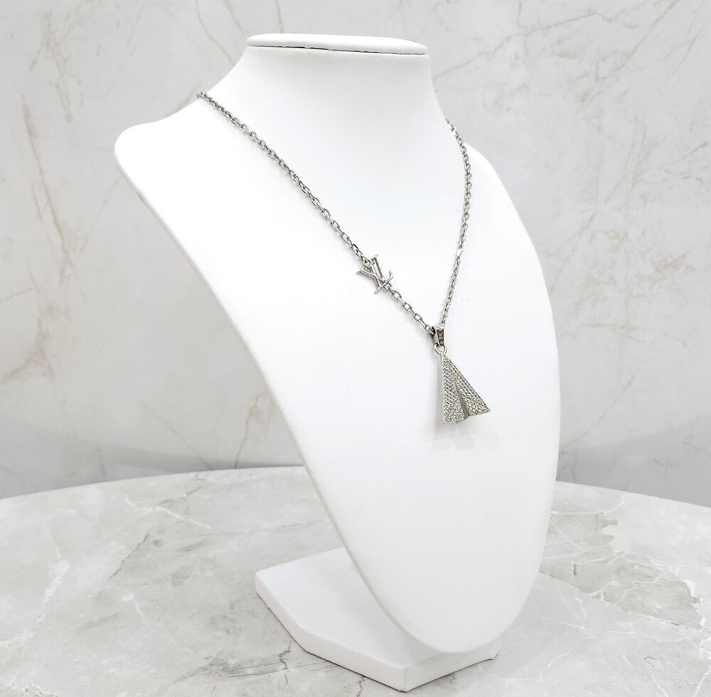 [럭스유] 루이비통 LV 페어플레인 큐빅 실버 목걸이 M01034