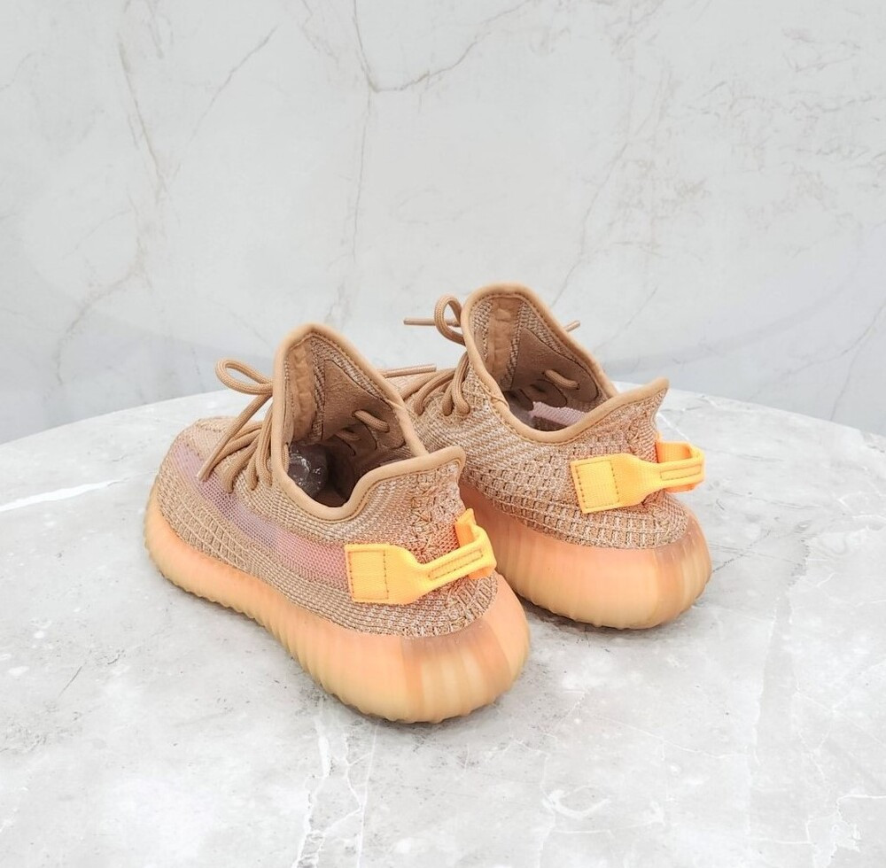 [럭스유] US5 / 아디다스 이지부스트 350 V2 클레이 EG7490