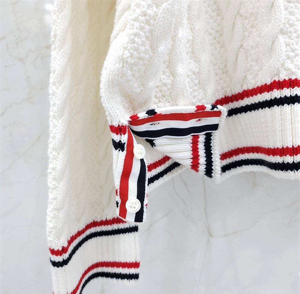 [럭스유] 4 / 톰브라운 삼선 헤리티지 케이블 가디건 화이트 MKJ066A