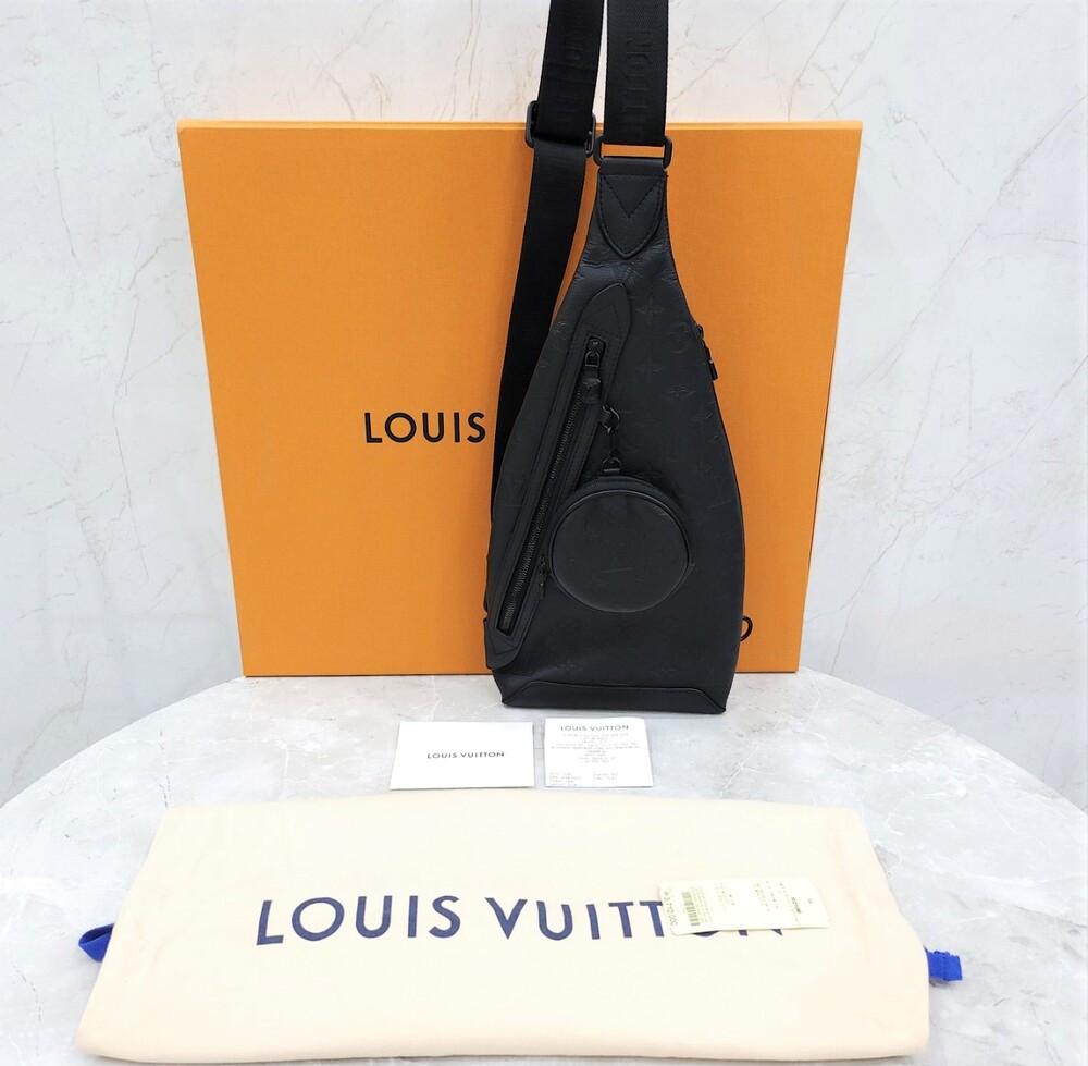 [럭스유] 루이비통 쉐도우 모노그램 듀오 레더 슬링백 M21890