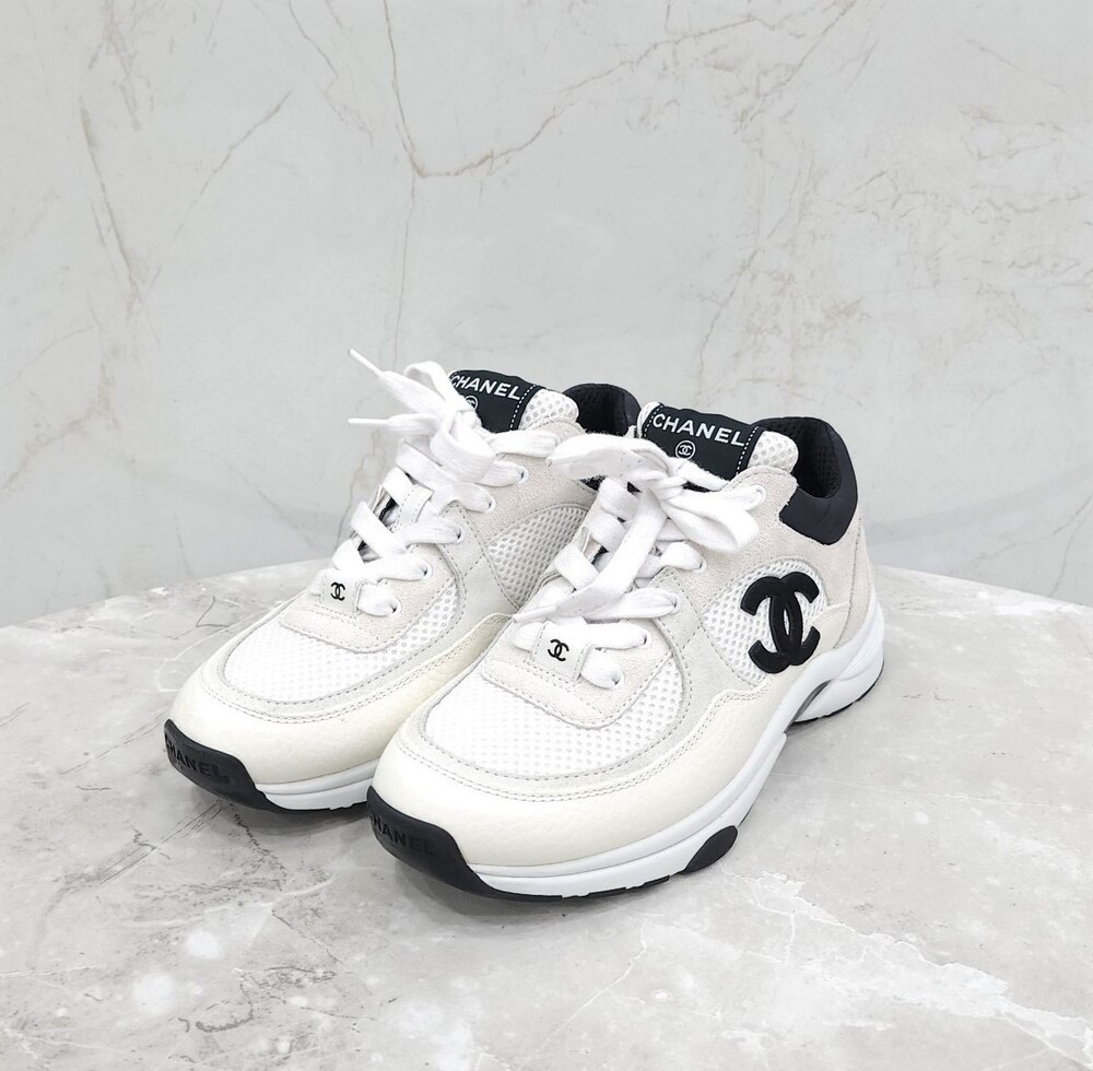 [럭스유] 36.5 / 샤넬 CC로고 화이트 크루즈 스니커즈 G38299