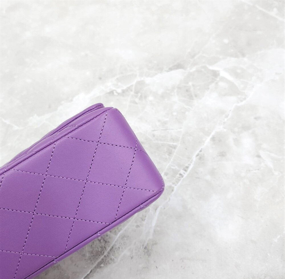 [럭스유] (새상품) 샤넬 클래식 스몰 플랩백 퍼플 샴페인골드 A01113