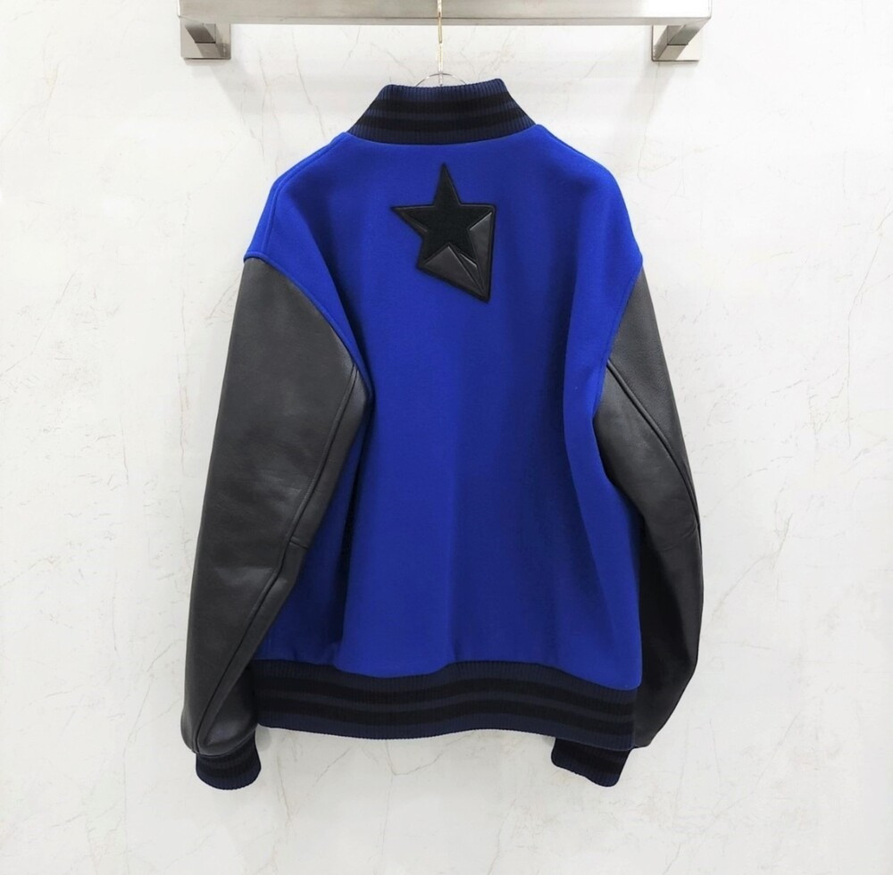 [럭스유] 54 / 버버리 패치 디테일 TB로고 보머 자켓