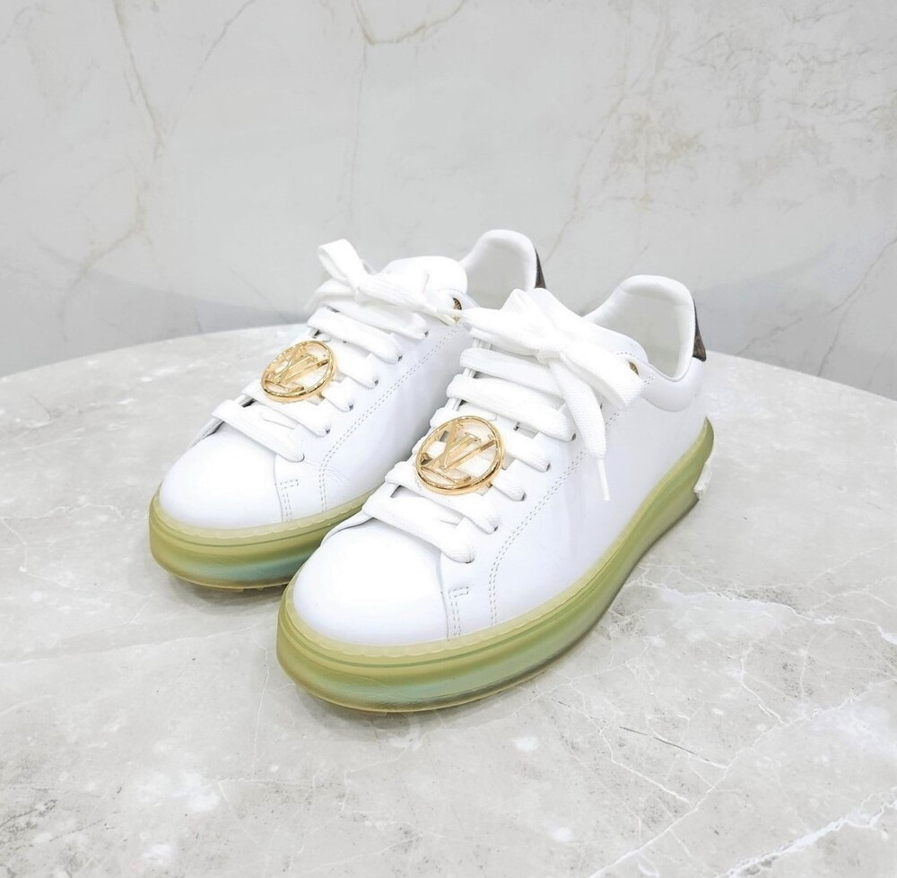 [럭스유] 36 / 루이비통 LV 클리어솔 타임아웃 스니커즈 1A8NG7