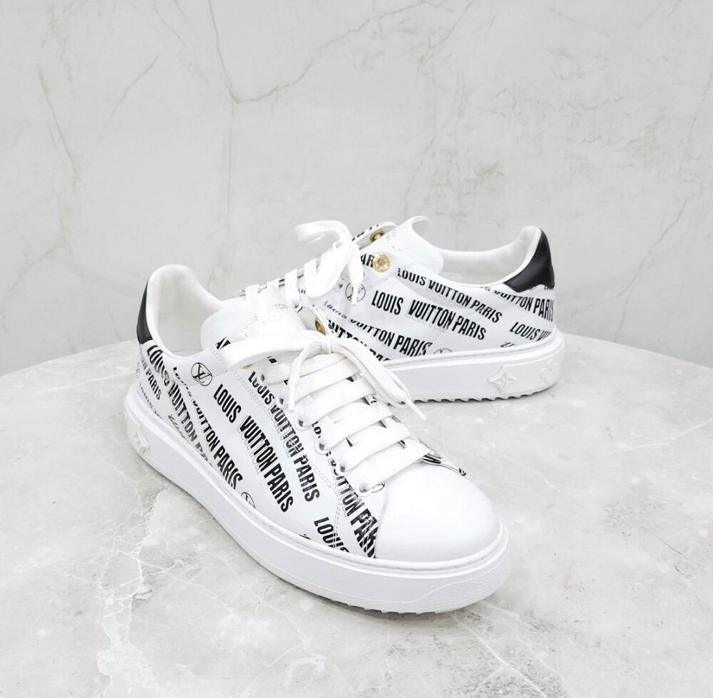 [럭스유] 42 / 루이비통 멀티로고 타임아웃 스니커즈