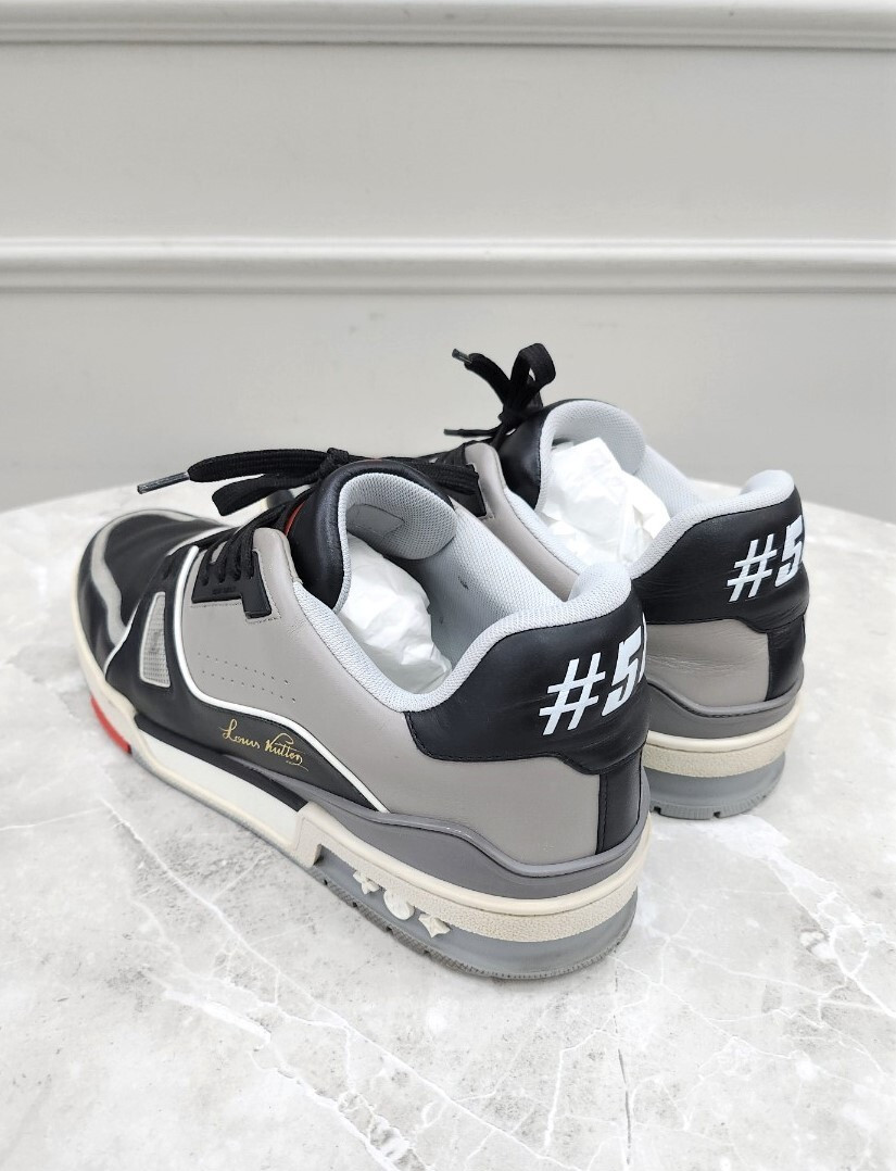 [럭스유] 8 / 루이비통 LV 트레이너 스니커즈