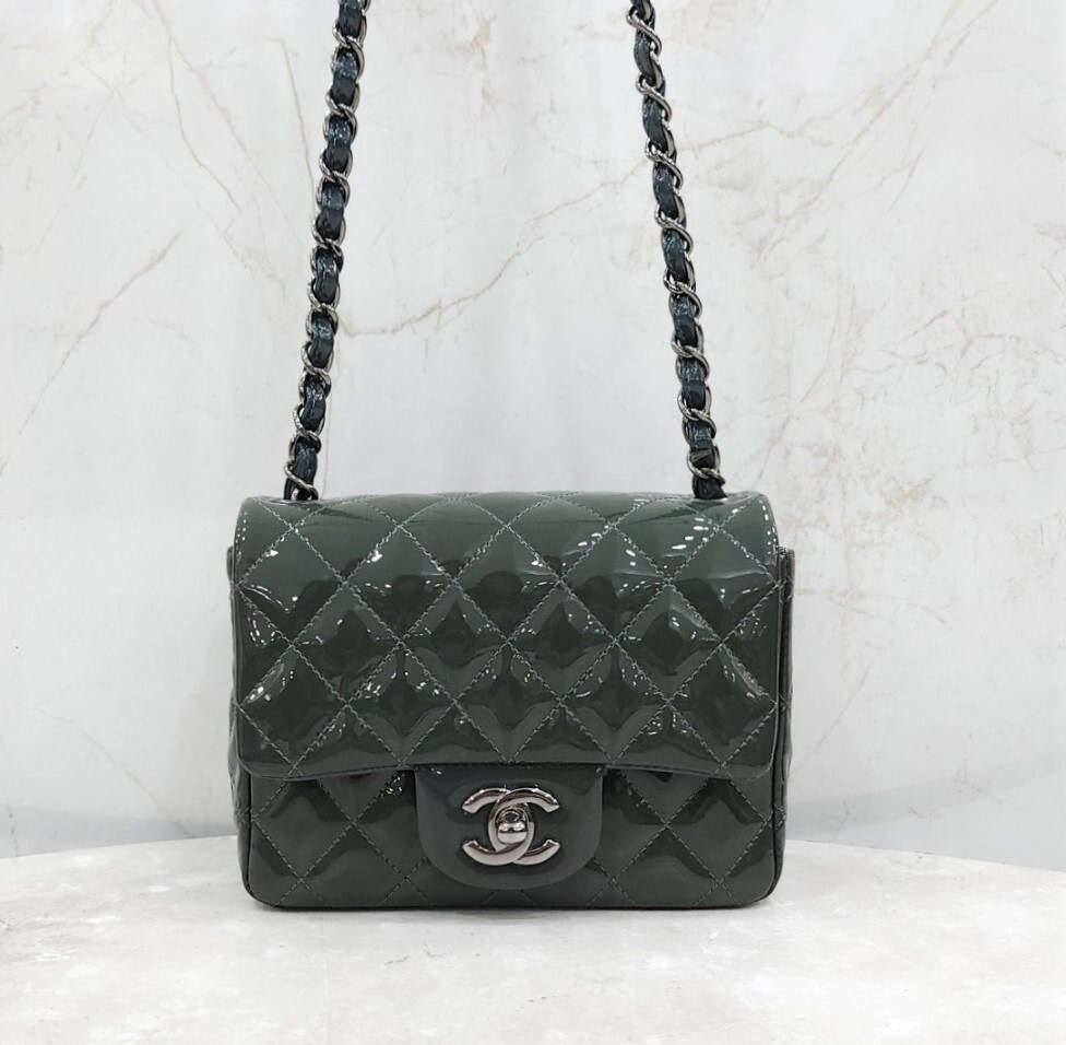 [럭스유] 샤넬 페이던트 클래식 쁘띠삭 플랩백 23번대