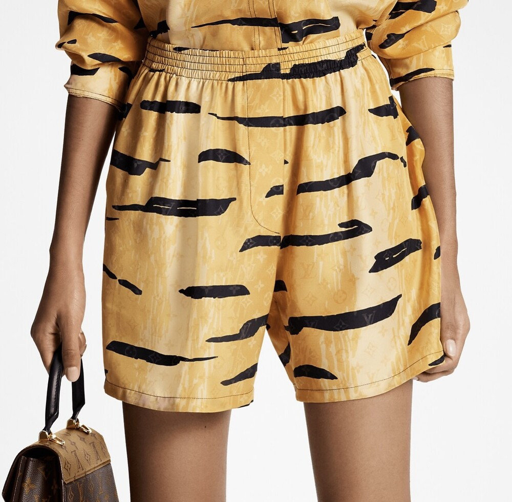 [럭스유] 38 / 루이비통 모노그램 프린트 파자마 쇼츠 1ABE8X