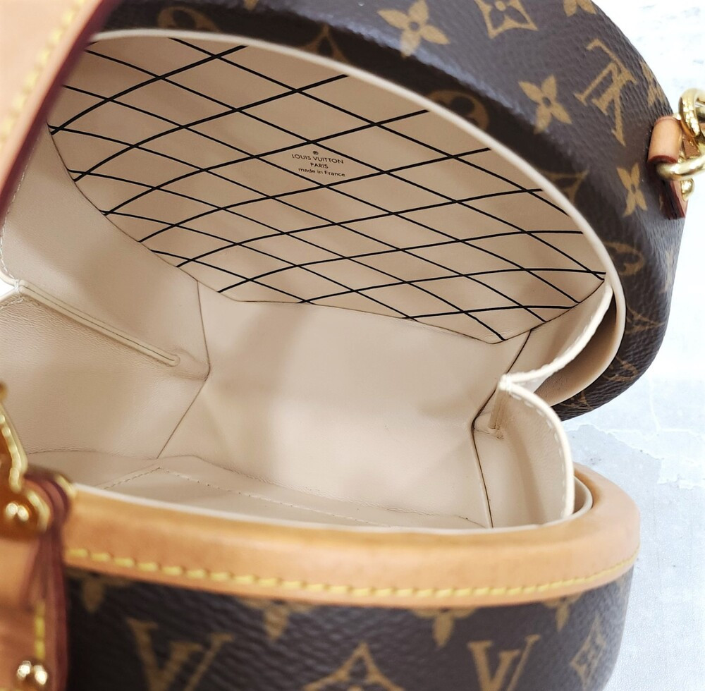 [럭스유] 루이비통 쁘띠뜨 부아뜨 샤포 크로스백 M43514