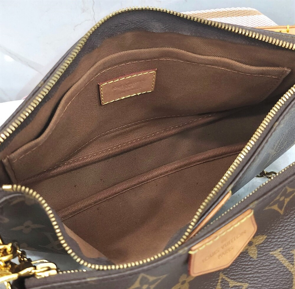 [럭스유] 루이비통 멀티 포쉐트 악세수아 크로스백 M44840