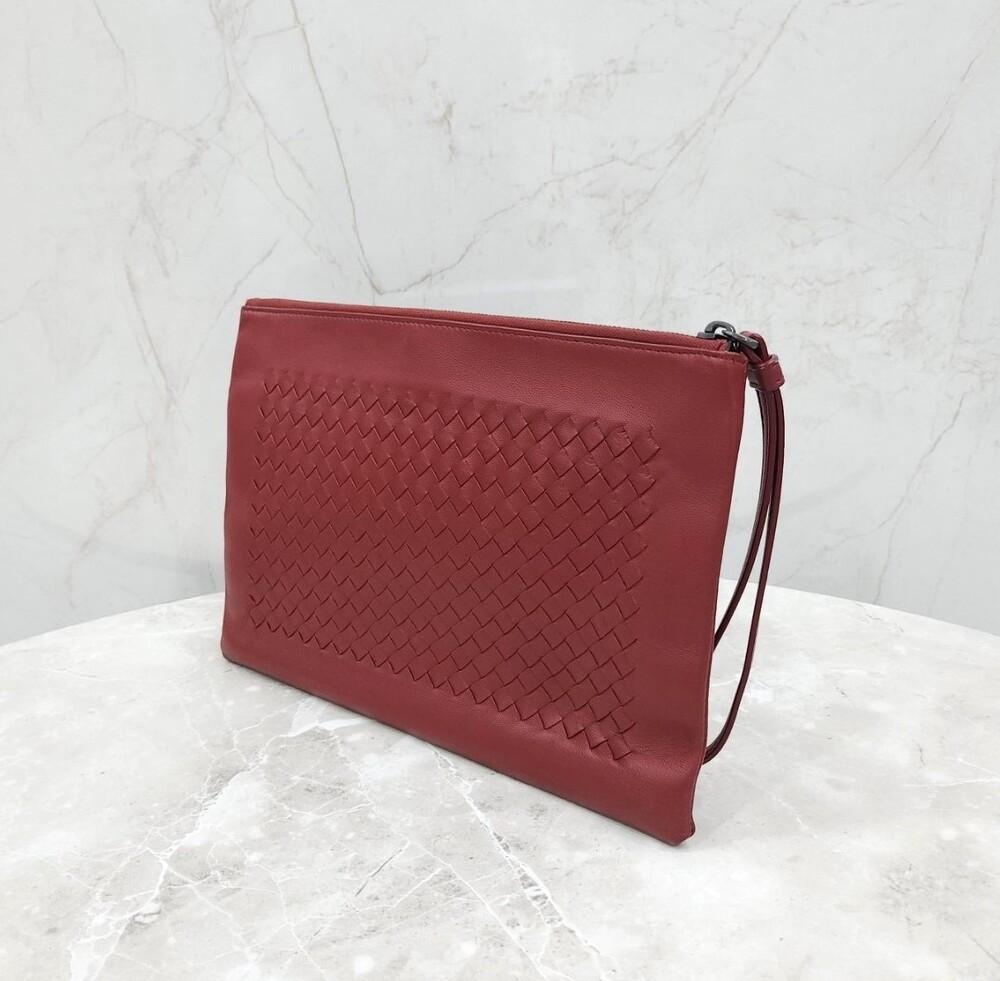 [럭스유] 보테가베네타 레드 인트레치아토 위빙 스트랩 클러치백