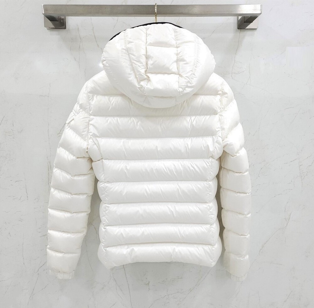 [럭스유] 0 / 몽클레어 여성 BADY 바디 다운 패딩 화이트 1A52400