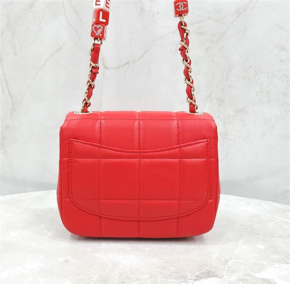 [럭스유] (새상품) 샤넬 램스킨 큐브 체인 미니 플랩백 AS3744