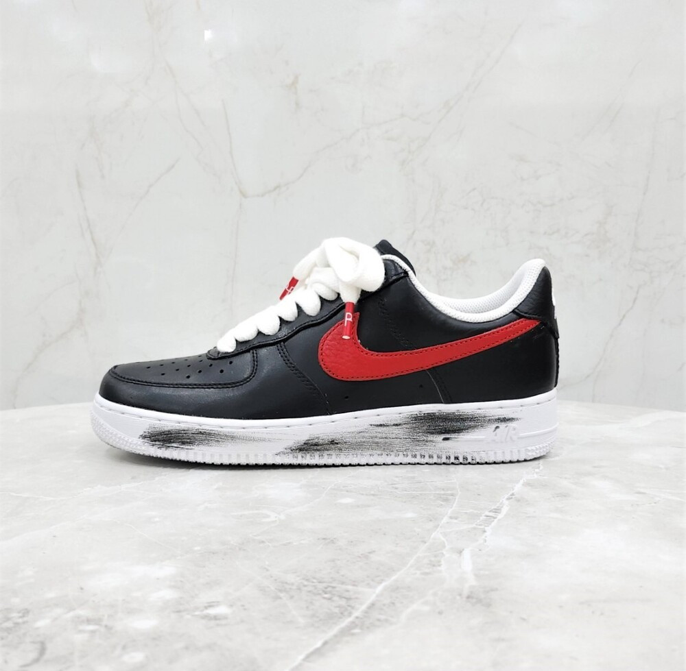 [럭스유] (새상품) US8.5 / 나이키 X 피스마이너스원 에어포스1 파라노이즈 레드