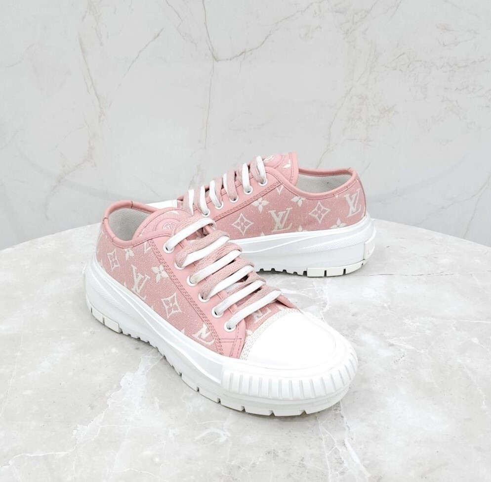 [럭스유] 38 / 루이비통 LV 핑크 모노그램 스쿼드 스니커즈 1A9S0M