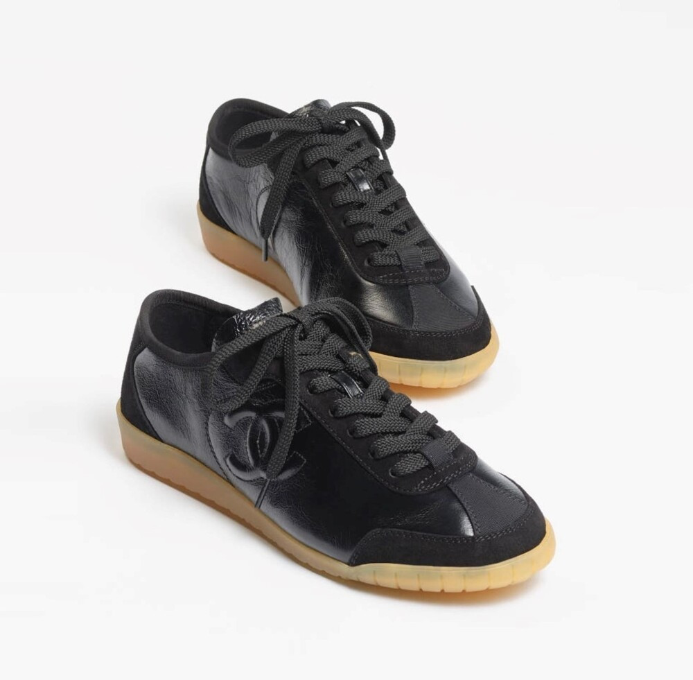 [럭스유] 37 / 샤넬 24FW CC로고 벨벳 카프스킨 스니커즈 G45996