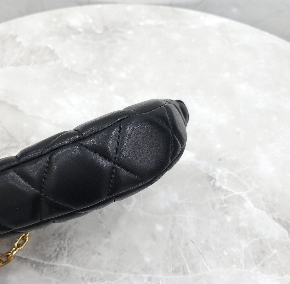 [럭스유] 버버리 로킹 홀스 퀄팅 파우치 체인백 81053281