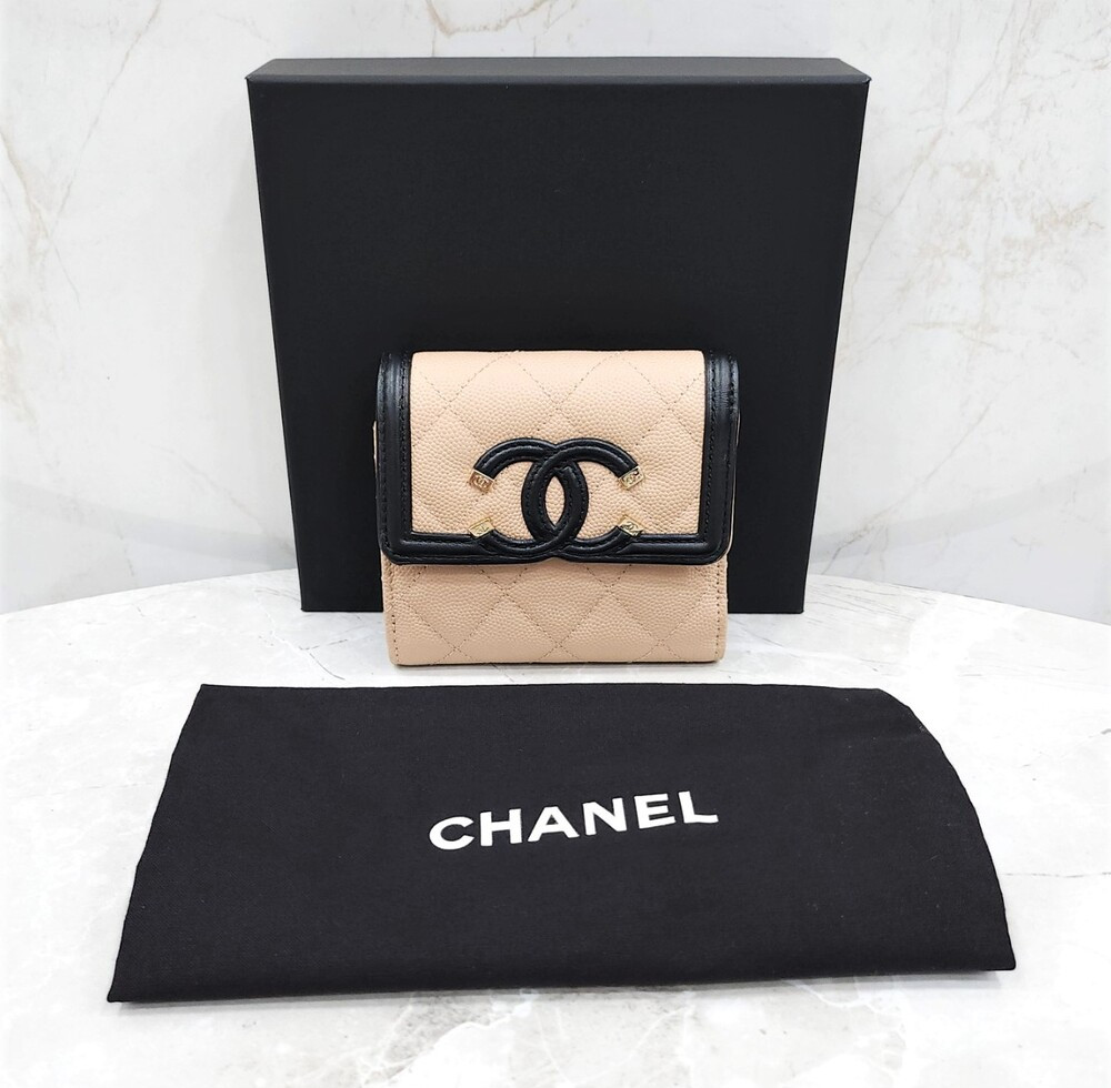 [럭스유] 샤넬 CC로고 코스메틱 플랩 캐비어 스몰 반지갑