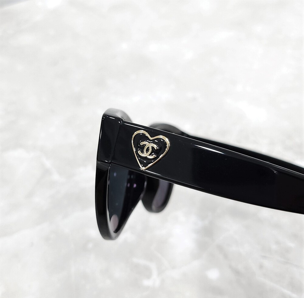 [럭스유] (새상품) 샤넬 하트 CC로고 선글라스