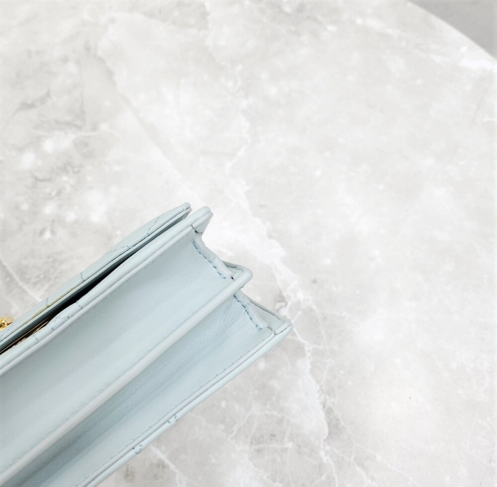 [럭스유] 디올 미스 카로 미니 체인백 플라시드 블루 S5169UDAX